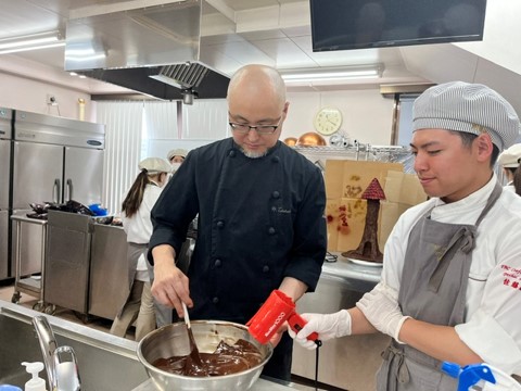 【チョコレート細工】髙橋秀樹 氏